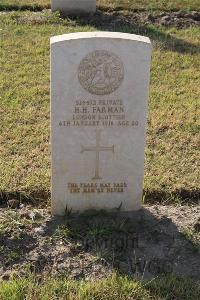 Ismailia War Memorial Cemetery - Farman, Herbert Harry